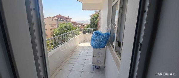 Cuma Pazarına Yakın 3+1 165 M2 3 Balkonlu Güzel Daire Kaçırma