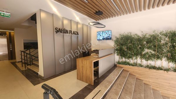 Golden Globy, Şehrin Merkezinde Gerçek Bir 2+1 Ofis/daire