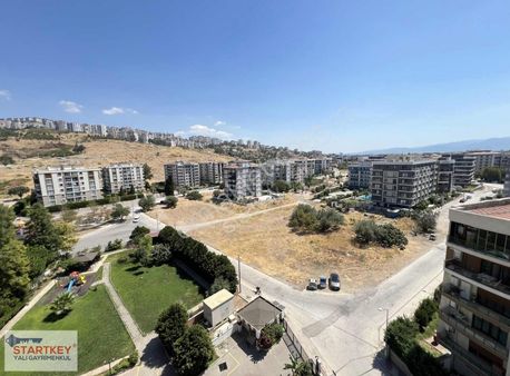 Çiğli Balatçık Güzelpark Sitesinde Satılık 3+1 Arakat Köşe Daire