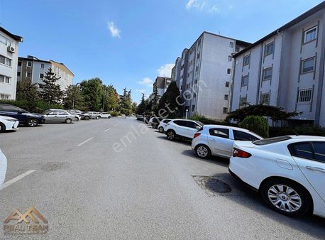 Real Team Gayrimenkul'den Yahyakaptan'da Kiralık 2+1 Ara Kat