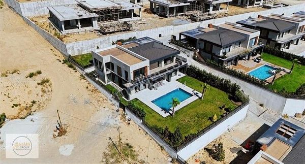 Pelikan Hıll Komşusu, Göl Manzaralı Müstakil Malikane