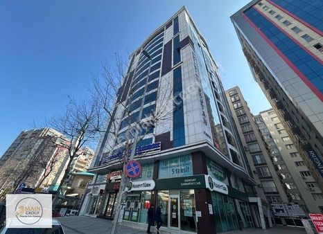 Cumhuriyet E5'in Yanında Plazada Bir Katın Yarısı 250m2 Ofis