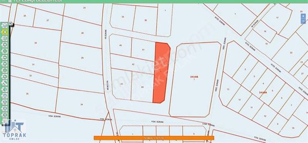Toprak Emlak'tan Çukurhisar Da Satılık Köşe Parsel Villa Arsası