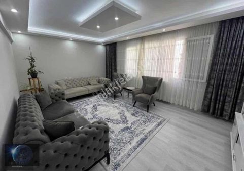 Buca Göksu Mah/de Satılık 3+1 Arakat D.gazlı Daire