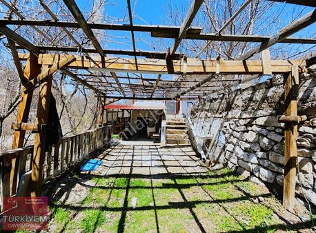 Gesi Bahçelide Akarsu Yanı, 800 M² Arsa İçinde Müstakil Bağ Evi