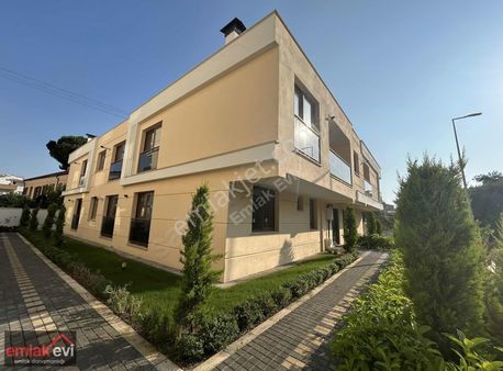 Emlak Evi'nden Satılık 1+1 Havuzlu Sitede Lüks Daire
