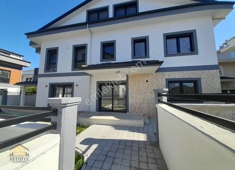 Fethiye Babataşı Mh. Kordona 1 Km Müstakil Havuzlu Yeni Villa