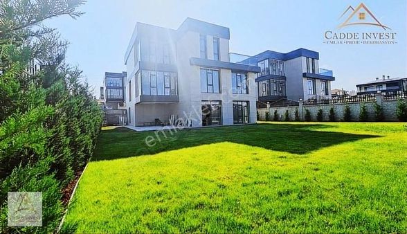 Gölbaşı Karşıyakada Satılık Asansörlü 5+2 Ultra Lüks Villa