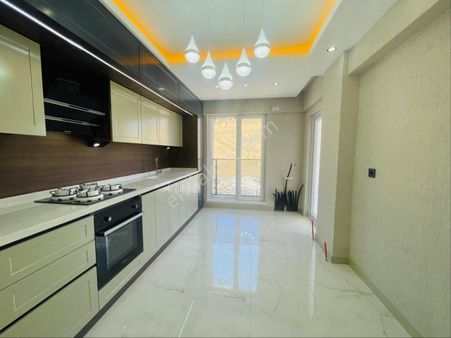 Öz Eda Dan Satılık Lüks Daire Bağlum Karakaya Da