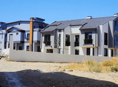 Denızcan Emlak Full+full Köprü Ve Deniz Manzarali Arazi