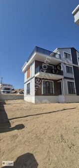 Karabiga Olive Parkta Satılık Köşe Villa