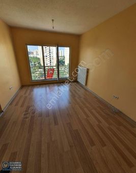 Kayaşehir 5.bölge Ara Kat'ta Satılık 2+1 (85m2) Şerefiyeli Daire