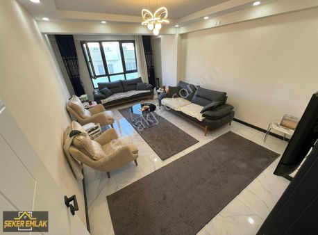 Şeker Emlaktan Şehir Hastanesi Yakını. 100m² 2+1 Lüx Daire