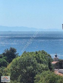 Ck'dan Deniz Manzaralı Prestijli Binada 130 M2 Net 3.5+1 Kat Tek
