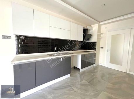 Mega'dan Ovacık Merkez'de İnce Tasarımlı , Sıfır,lüx 4+1 Site D.