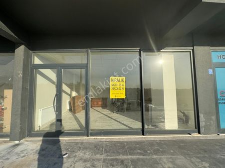 Merpa Emlak'tan Tepe'de Doğa Şehir-4 Altında Kiralık İşyeri Dükkan