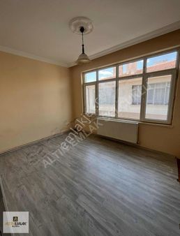 Işıklar Mah. 3+1 Geniş Bakımlı Kiralık Daire