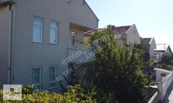 Erenköy 303 M2 Bahçeli Satılık 3+1