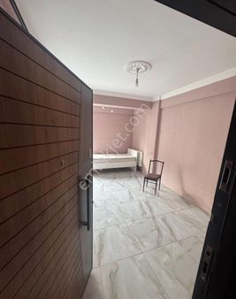 Burdur Merkez Recep Mahallesinde Eşyalı Kiralık 1+0 Daire