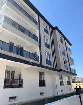Burdur Merkez Armağan İlci Mahallesinde Satılık Emsalsiz Lüks 3+1 Sıfır Ara Kat Daire