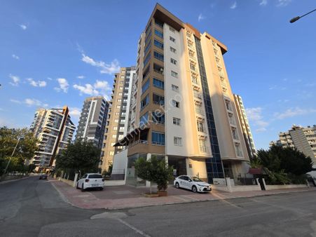 Arve'den Merkez Konumlu Merkez Mah. Temiz,sakin Site İçinde Ev