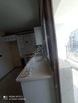 Hakem Emlak'tan Bölgenin En Geniş 3+1 Kapalı Mutfak Satılık Dairesi