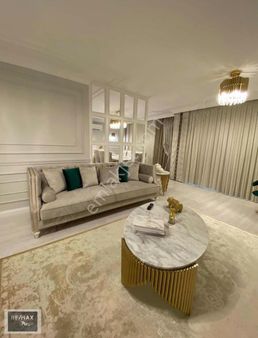 Ataköy 1. Kısım Deniz Manzaralı Mimari Dekorlu 3+1 Satılık Daire