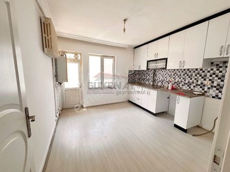 Güvenay - Çorum Ulukavak Adliye Yanı'nda Satılık Son Kat 3+1 Daire!