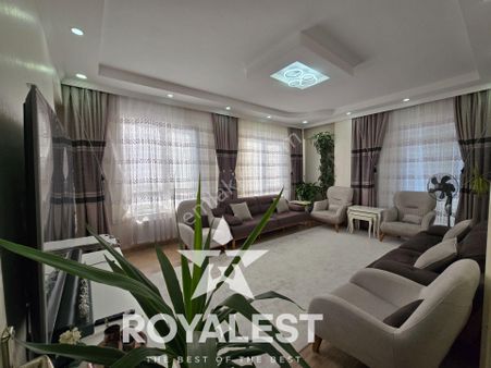 Royalest'ten Bakımlı Ara Kat Garajlı Kaçırılmayacak 3+1