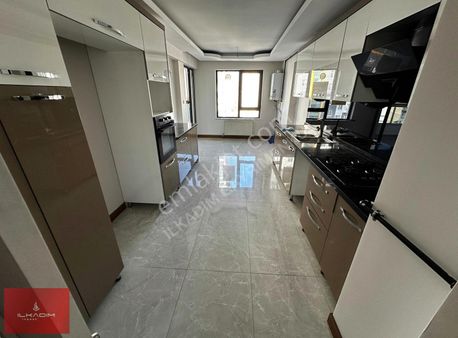 İlkadımdan Yükseltepede Site İçinde Batı Cephe 4+1 Kiralık Daire