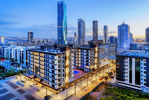 Bayraklı Avcılar Exclusive 3+1 Havuz Cephe Satılık Daire