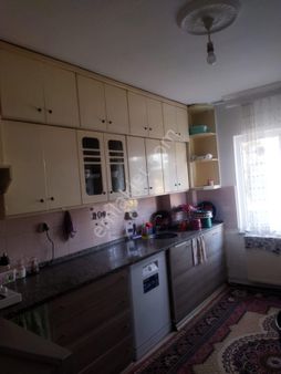 Göçer Emlaktan Satlık Geniş Kullanışlı 3+1 Yüksek Giriş