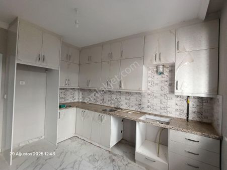 103 Şirinevler Mahallesinde Kiralık 2 Adet Doğalgazlı 3+1 Daireler