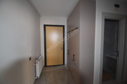 Bağımsız Mutfak, Havuzlu Sıfır 2+1 Satılık Daire