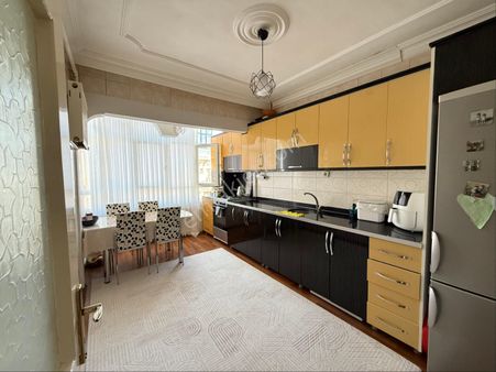 Everest 21 Gayrimenkulden Tesisler Orman Park Yanı Satılık 3+1 Daire