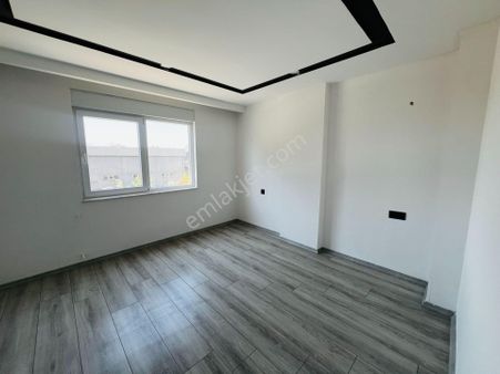 Havuzlu Güvenlikli Site İçinde Sıfır Daire