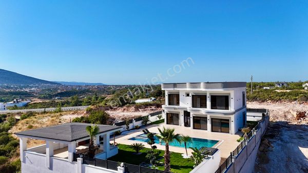 Bafa Gölü Manzaralı Hamam Saunalı Havuzlu Lüks Villa