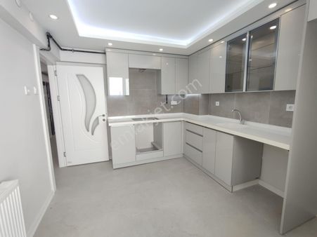 Tevfikiye De Satılık 3+1 125 M2 Fullüks 4.kat Daire