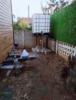 İçinde Tiny House Olan Villa İmarlı Arsa