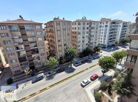 Fatih Caddesi Üzerinde 3+1 Bakımlı 160m² Kiralık Daire