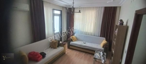 Yeni Emek Mah 1+1 Yüksek Giriş Ayrı Mutfaklı Satılık Daire