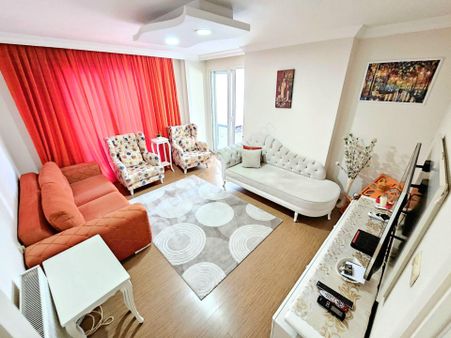 ▶ ▶akçay Körfez'den Ebeveyn Banyolu Asansörlü 3+1 Satılık Daire