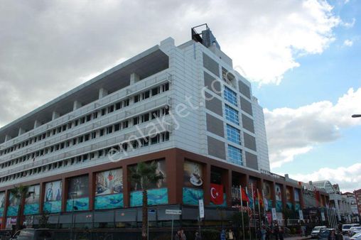 Eskidji'de İzmit Merkez Dolphin Avm De Ara Kat Satılık Vıp Ofis