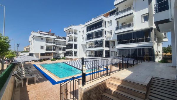 Didim Efeler Mahallesinde Havuz Cepheli ,modern Sitede Ferah 2+1 Satılık Daire