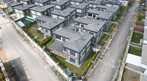 Körkün'de Auratepe Konaklarında Ultra Lüks Full+ful 5+1 Villa !!