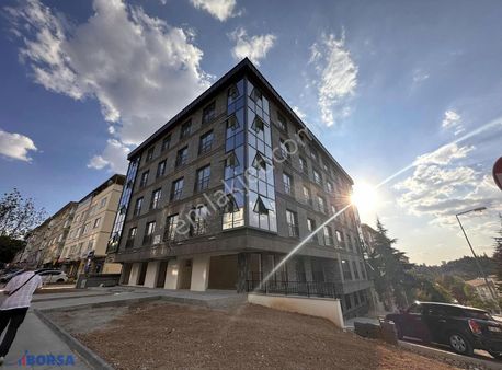 Hoşdere Cadde Üstünde Geniş Ve Sıfır 1+1 Daire!