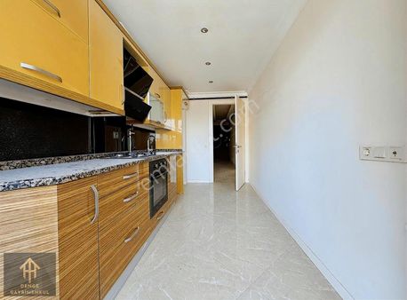 Denge'den Zübeyde Hanım Kolej Karşısı Asansörlü Çatılı Sıfır 3+1