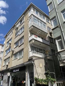Bakırköy Cevizlik Huban Sokakta Boş 3+1 Satılık Daire