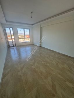 Göl Manzaralı 2+1 Satılık Lüks Daire