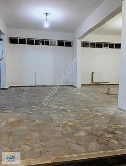 Bulgurlu Merkezde 350m Depo.